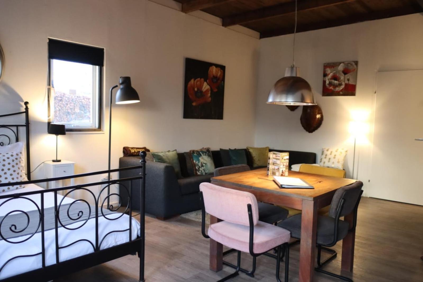 Luxe Bloemenzicht 4 Personen, Bnb, 10 Minuten Van Zee Breezand Exterior photo